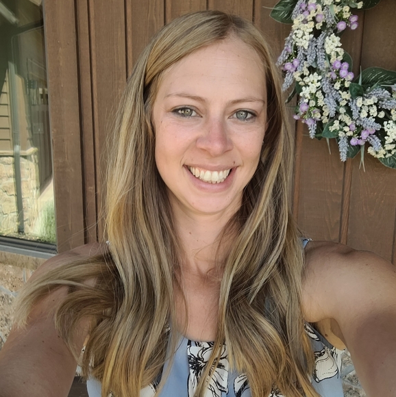 Meet your Posher, Sarah - Picture 2 of 7